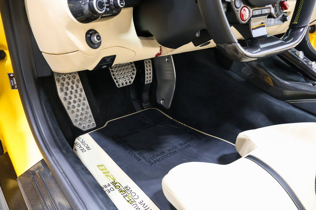 Used 2022 Ferrari 812 GTS image 49
