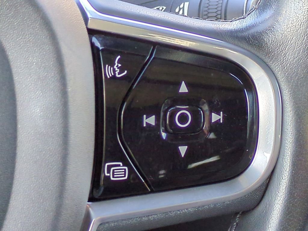 Used 2018 Volvo XC90 T6 Inscription w/ Convenience Package image 29