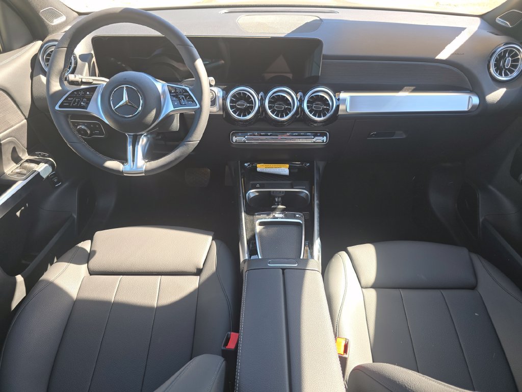 New 2026 Mercedes-Benz GLB 250 4MATIC image 22