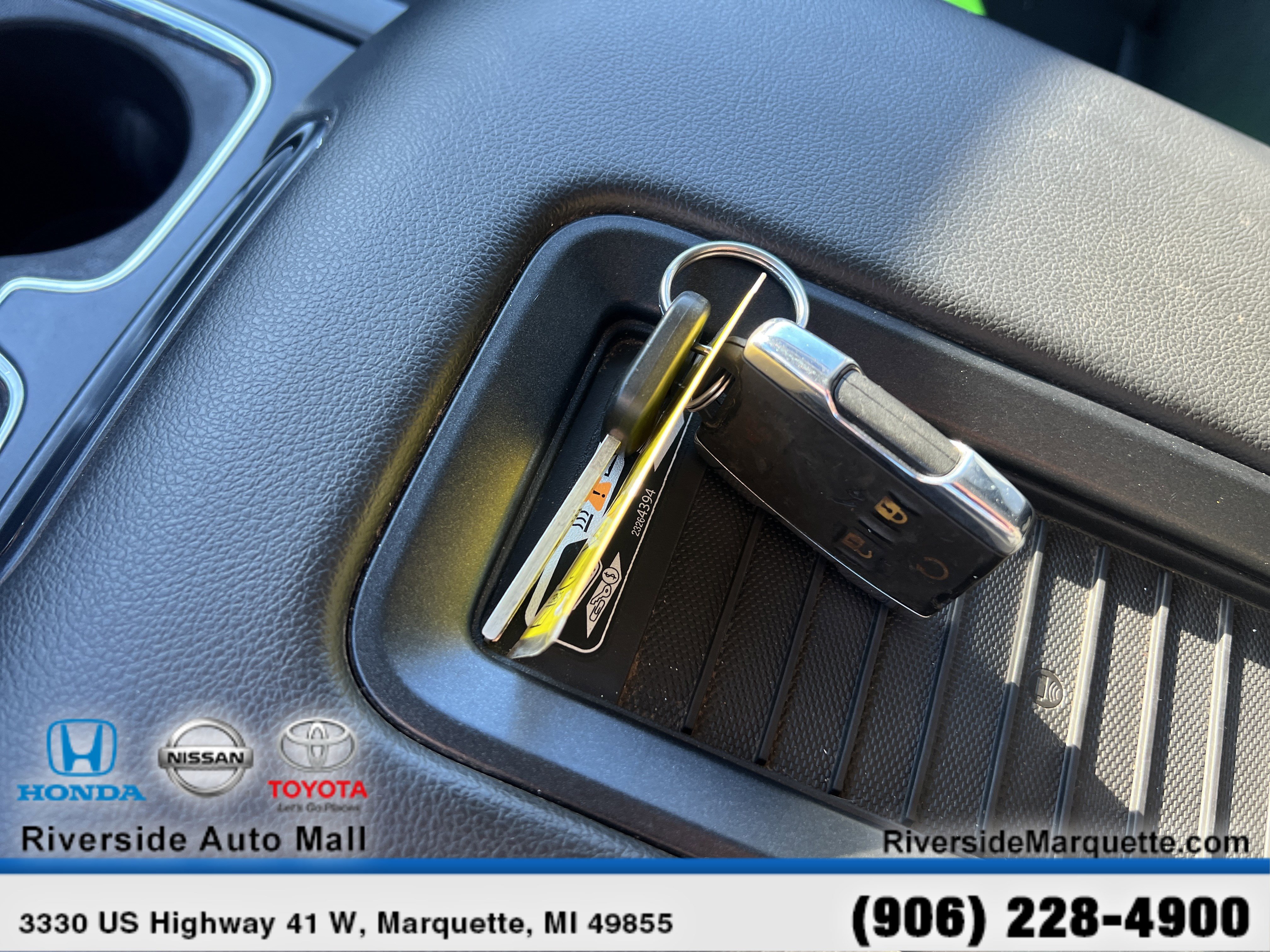 Used 2017 Chevrolet Silverado 1500 LTZ Z71 w/ Realtree Edition image 27