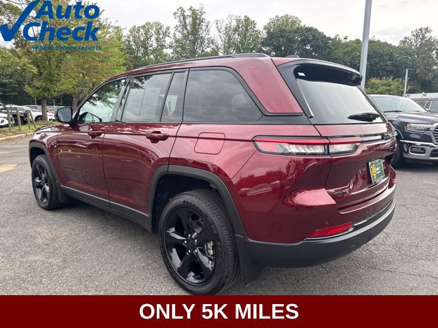 Used 2025 Jeep Grand Cherokee Altitude AWD/4WD image 20