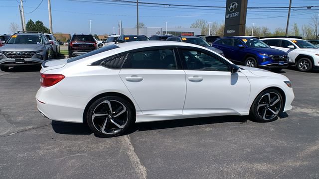 Used 2022 Honda Accord Sport image 6