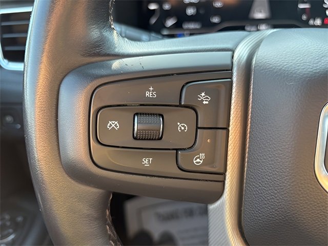 Used 2022 GMC Yukon XL Denali image 10