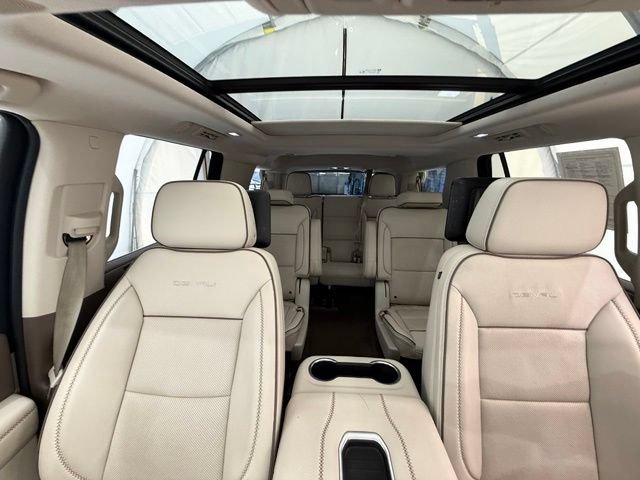 Used 2021 GMC Yukon Denali w/ Denali Ultimate Package AWD/4WD image 36