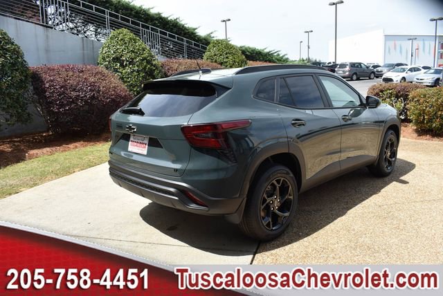New 2026 Chevrolet Trax LT w/ Midnight Edition FWD image 10
