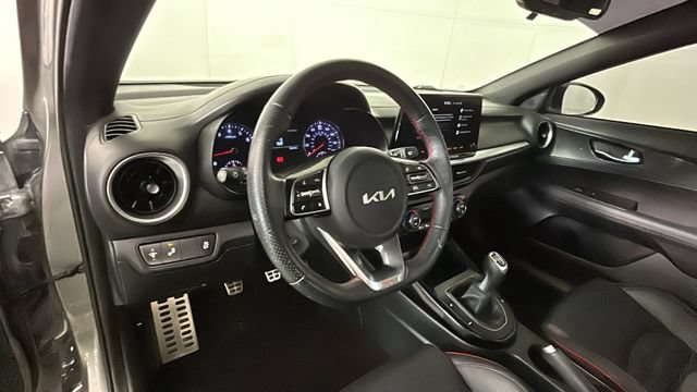Used 2022 Kia Forte GT FWD image 13