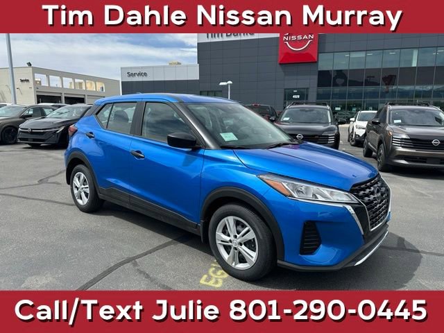 Used 2025 Nissan Kicks Play S image 1