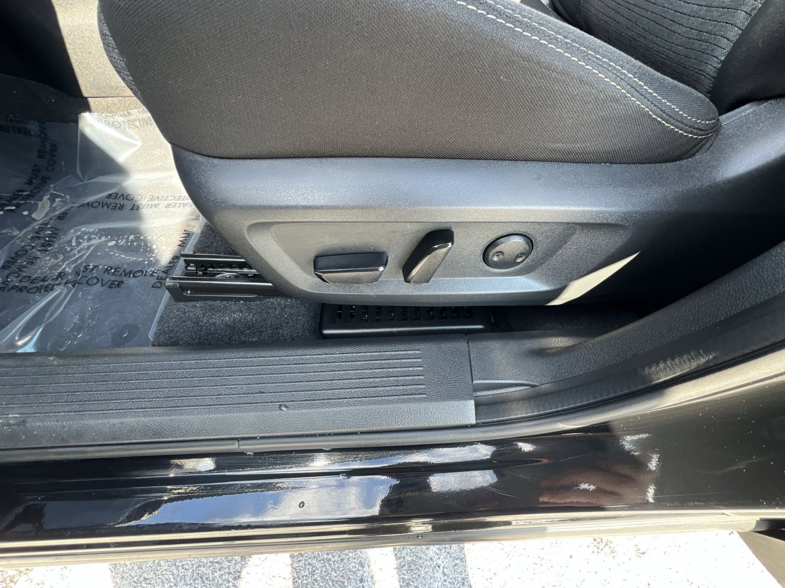 Used 2022 Nissan Rogue SV image 14