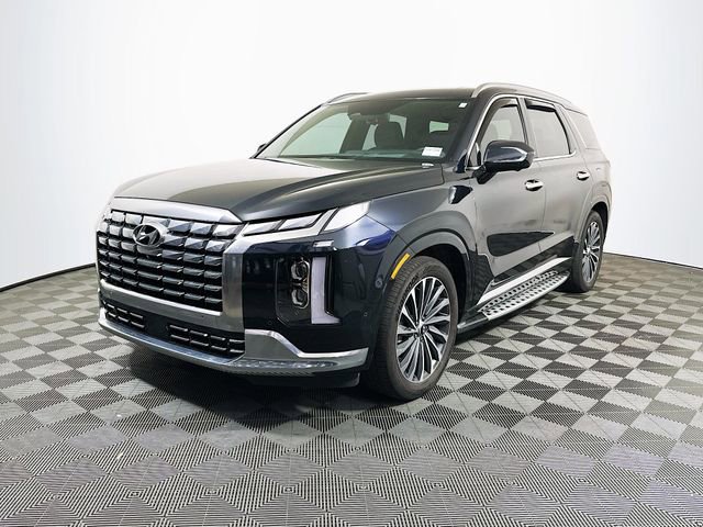 Used 2023 Hyundai Palisade Calligraphy w/ Cargo Package image 4