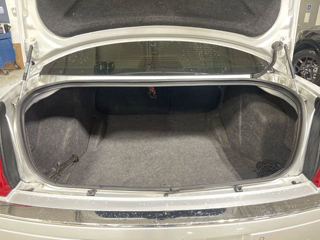 Used 2005 Chrysler 300 C w/ Protection Group II RWD image 22