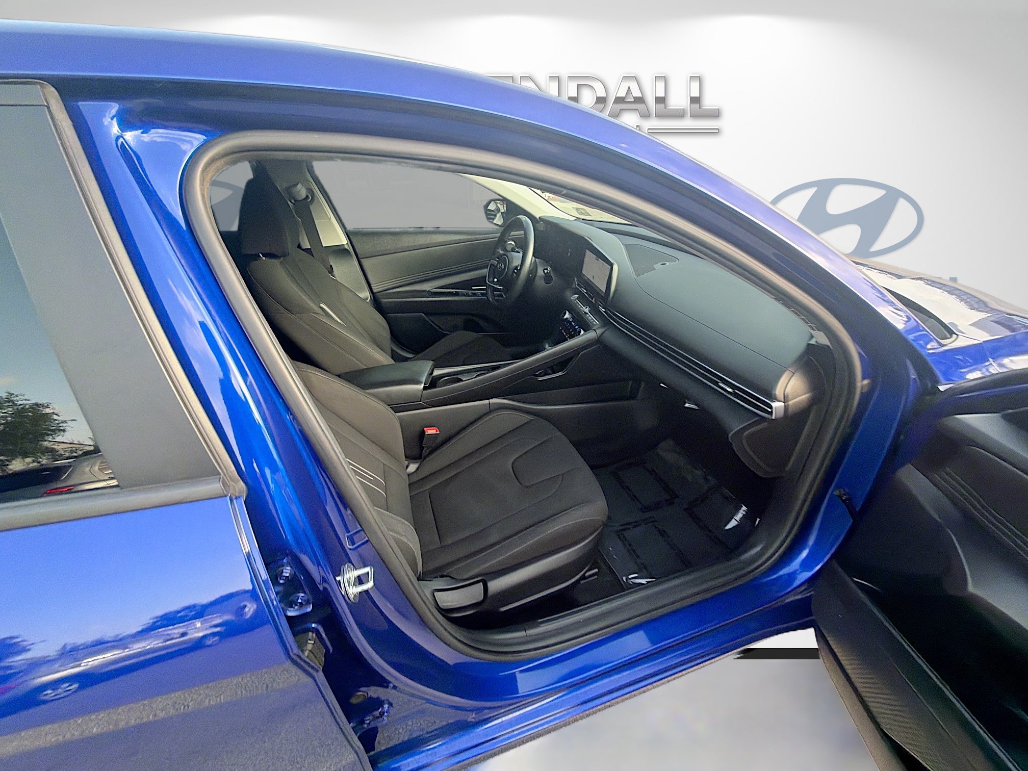 Used 2023 Hyundai Elantra SEL w/ Convenience Package FWD image 29