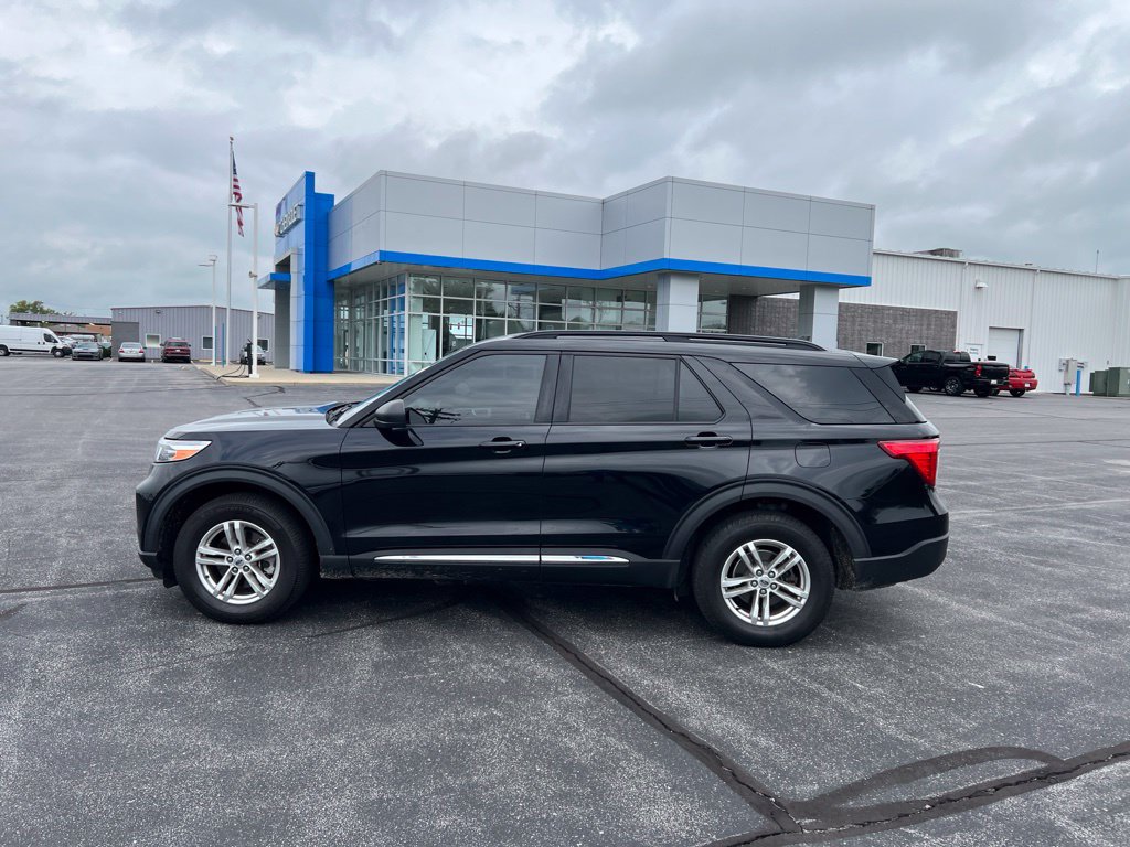 Used 2020 Ford Explorer XLT AWD/4WD image 4