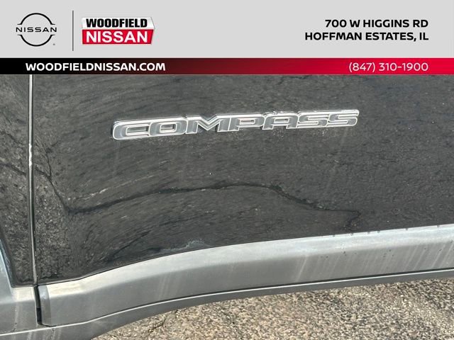 Used 2017 Jeep Compass Latitude w/ Popular Equipment Group image 10