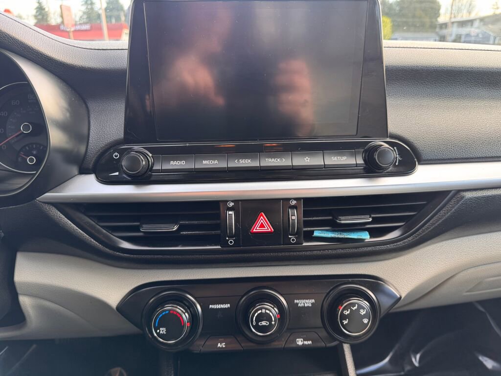 Used 2023 Kia Forte LXS image 25