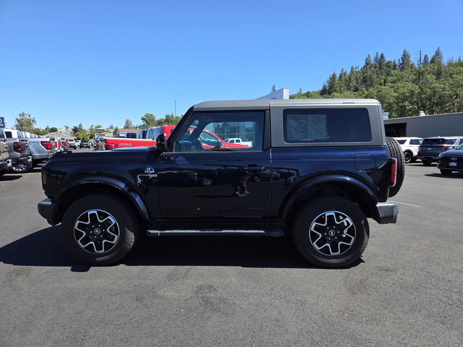Used 2021 Ford Bronco Outer Banks AWD/4WD image 8
