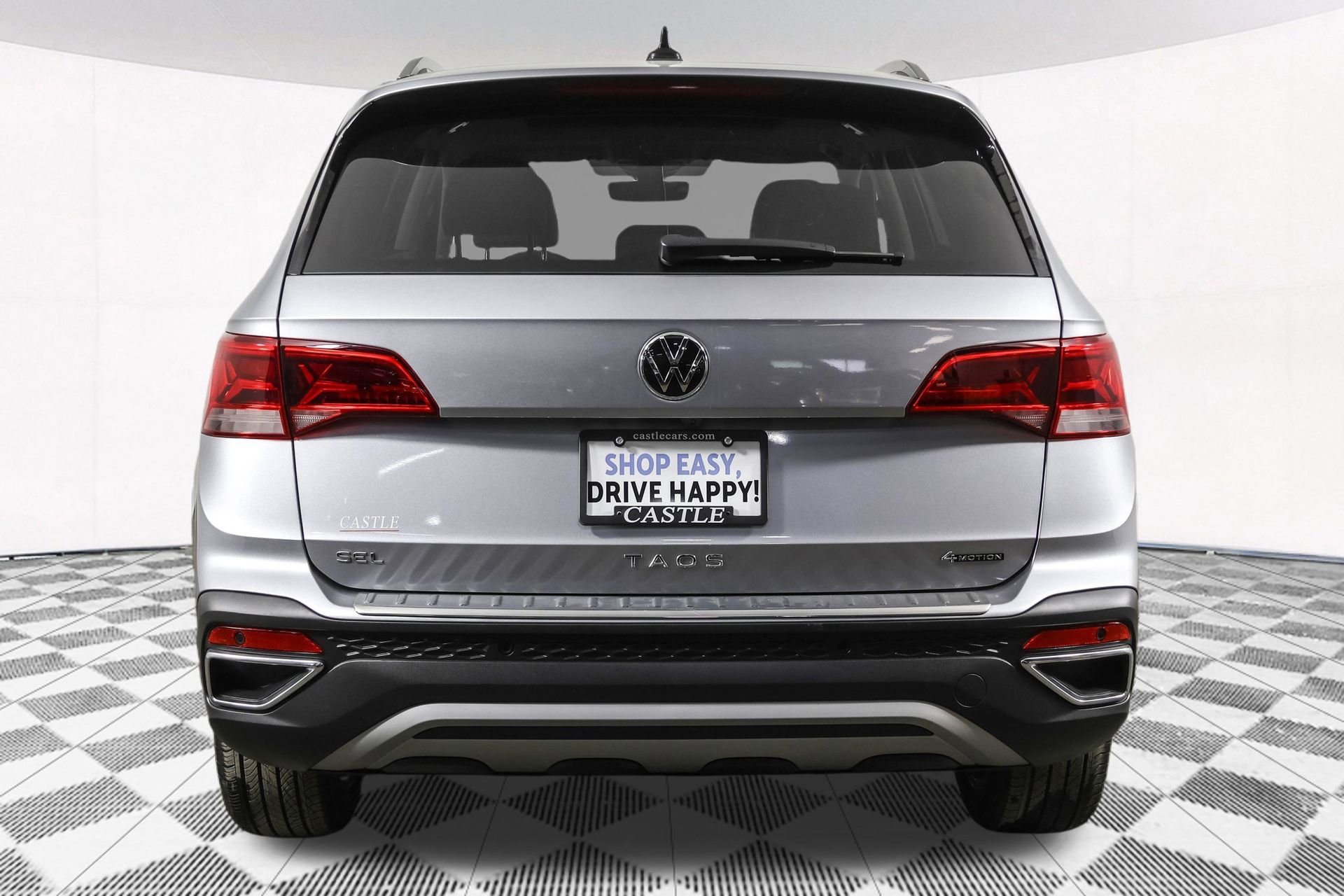 Certified 2024 Volkswagen Taos SEL image 19