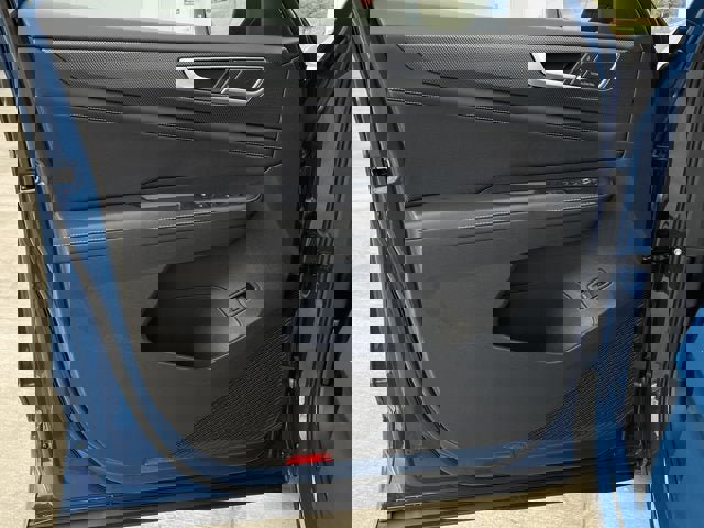 New 2026 Volkswagen Atlas Cross Sport SEL Premium R-Line image 9