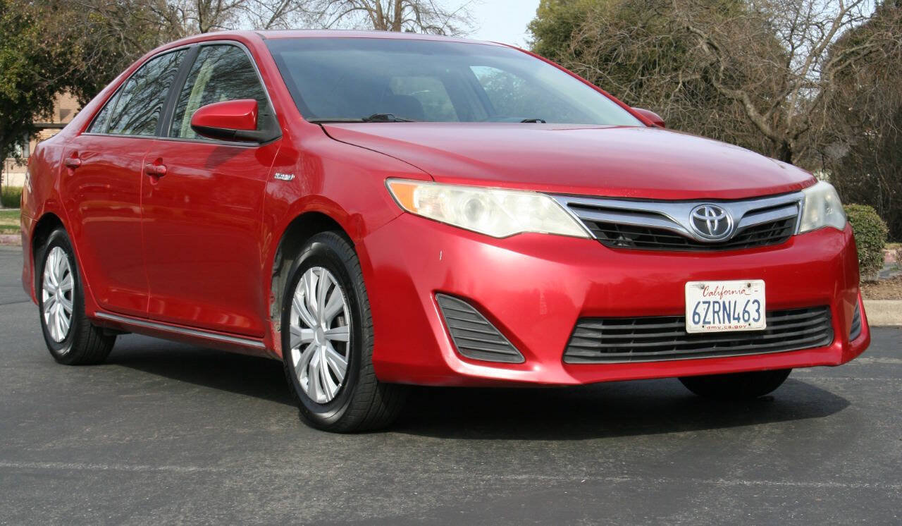 Used 2012 Toyota Camry LE w/ Preferred Accessory Pkg FWD image 1