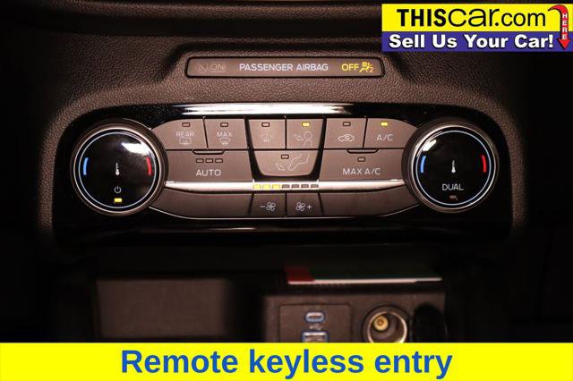 Used 2022 Ford Escape SE w/ SE Sport Appearance Package image 15