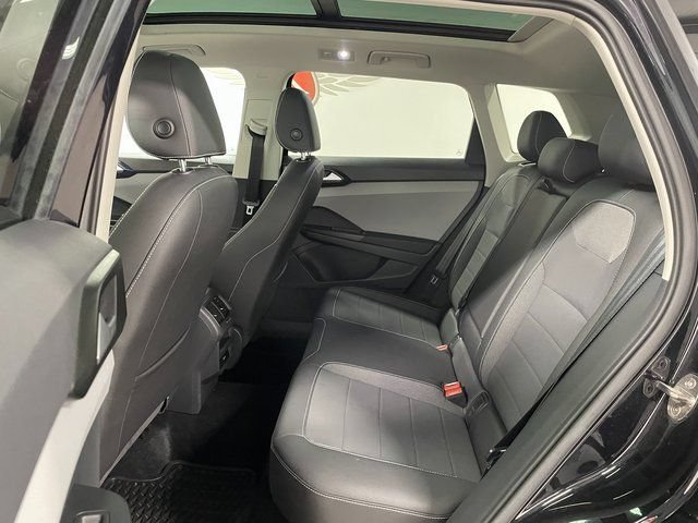 Used 2023 Volkswagen Taos SE w/ Panoramic Sunroof Package AWD/4WD image 22