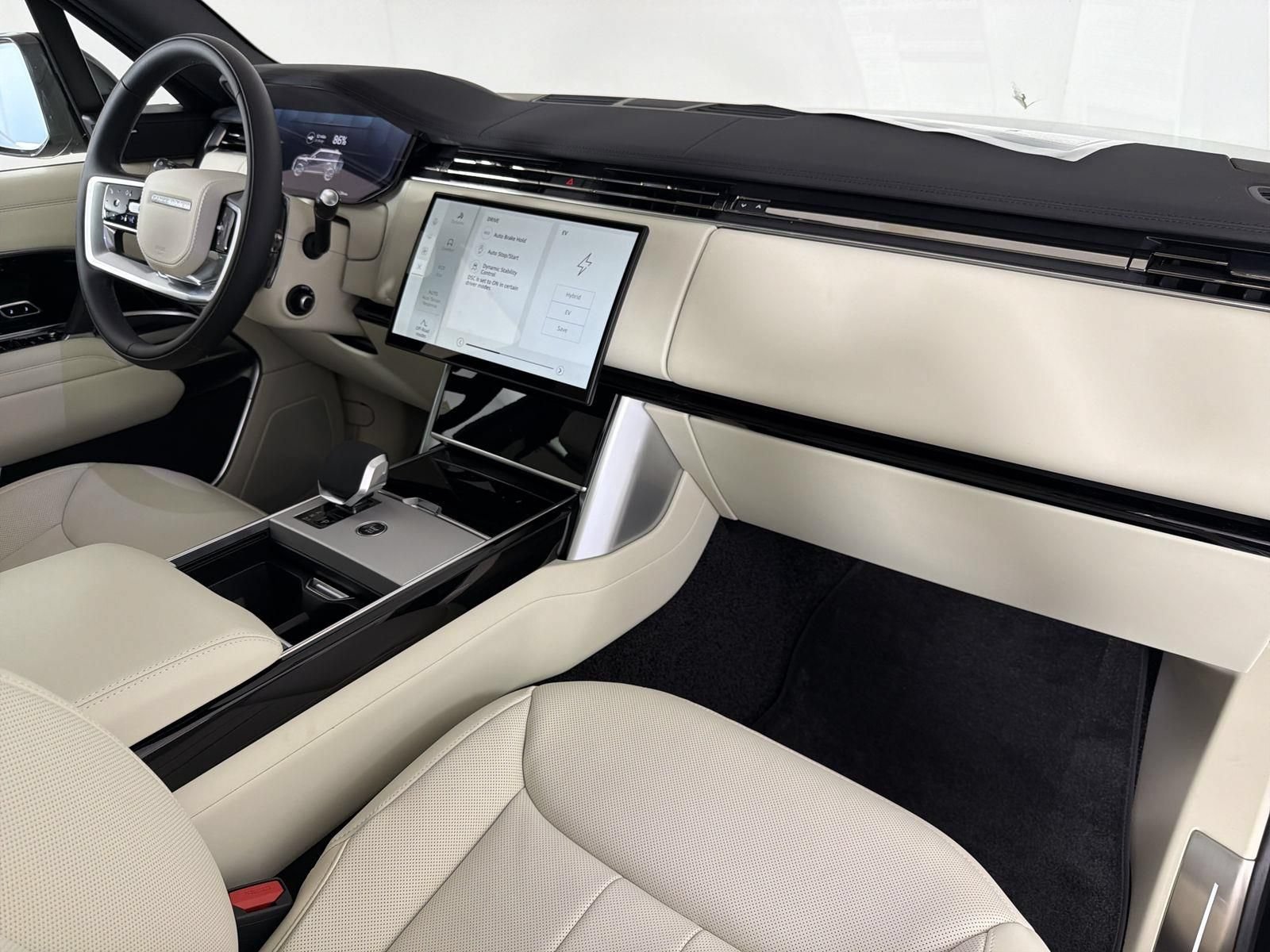 New 2026 Land Rover Range Rover SE AWD/4WD image 33