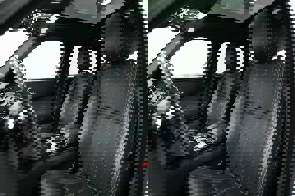 Used 2018 Land Rover Range Rover Velar S image 5