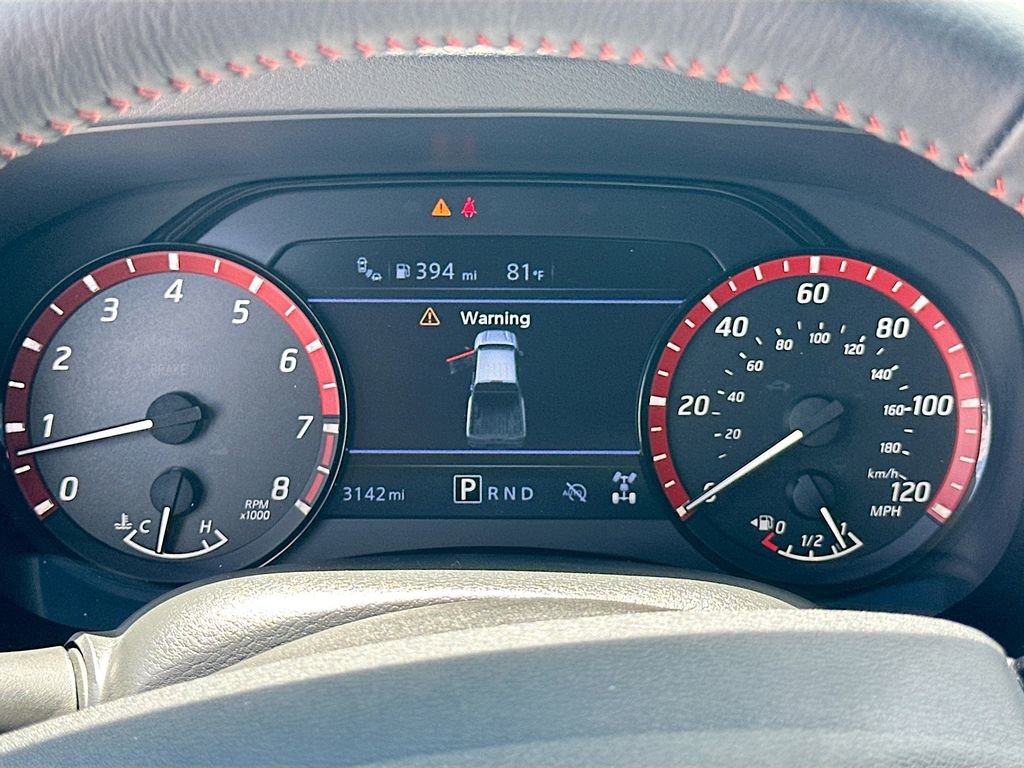Used 2025 Nissan Frontier PRO-4X AWD/4WD image 12