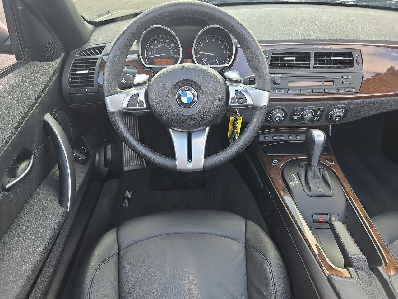 Used 2008 BMW Z4 3.0i RWD image 6