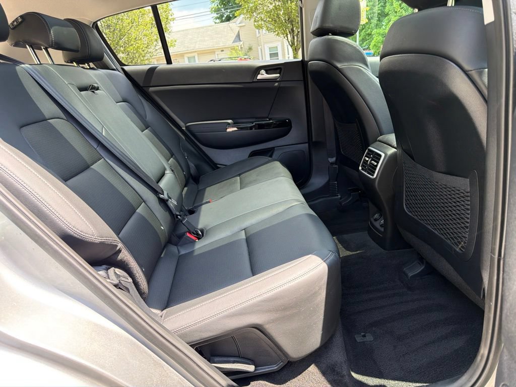 Certified 2022 Kia Sportage EX AWD/4WD image 27