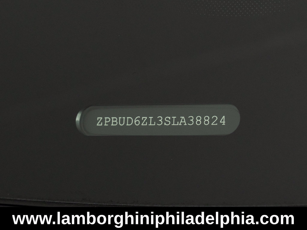 Used 2025 Lamborghini Urus SE AWD/4WD image 62