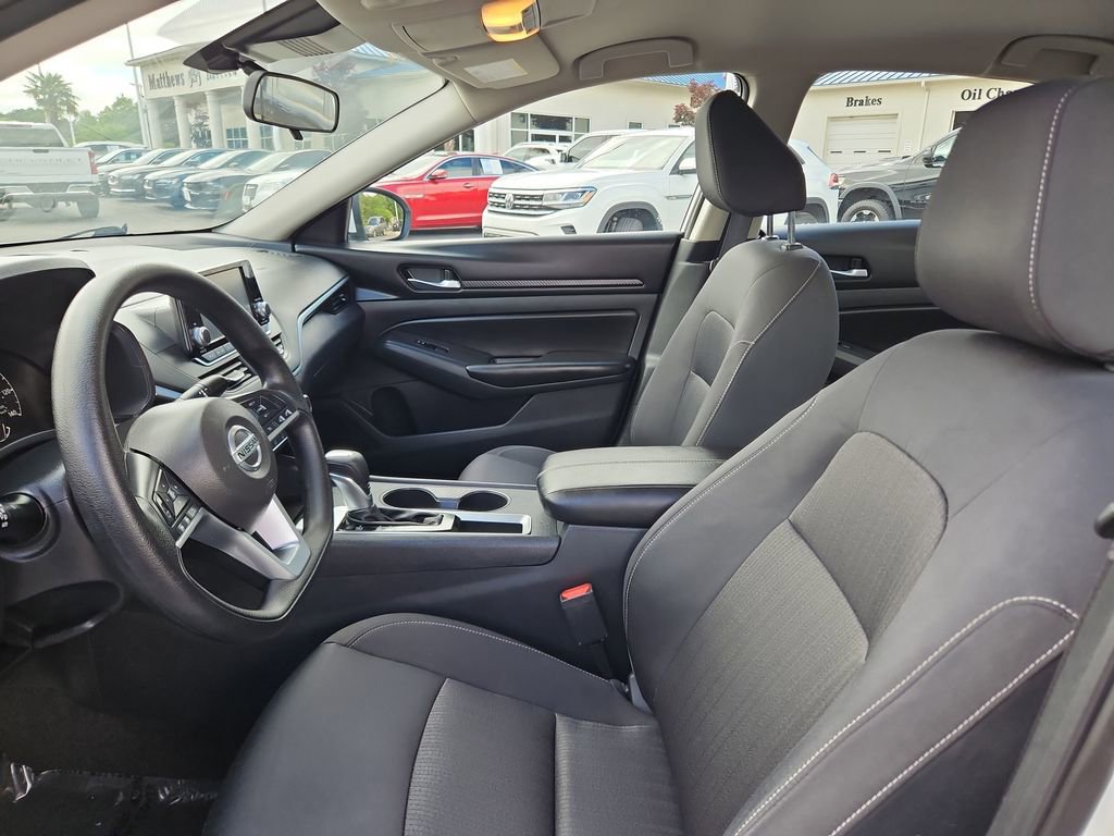 Used 2022 Nissan Altima 2.5 S FWD image 21