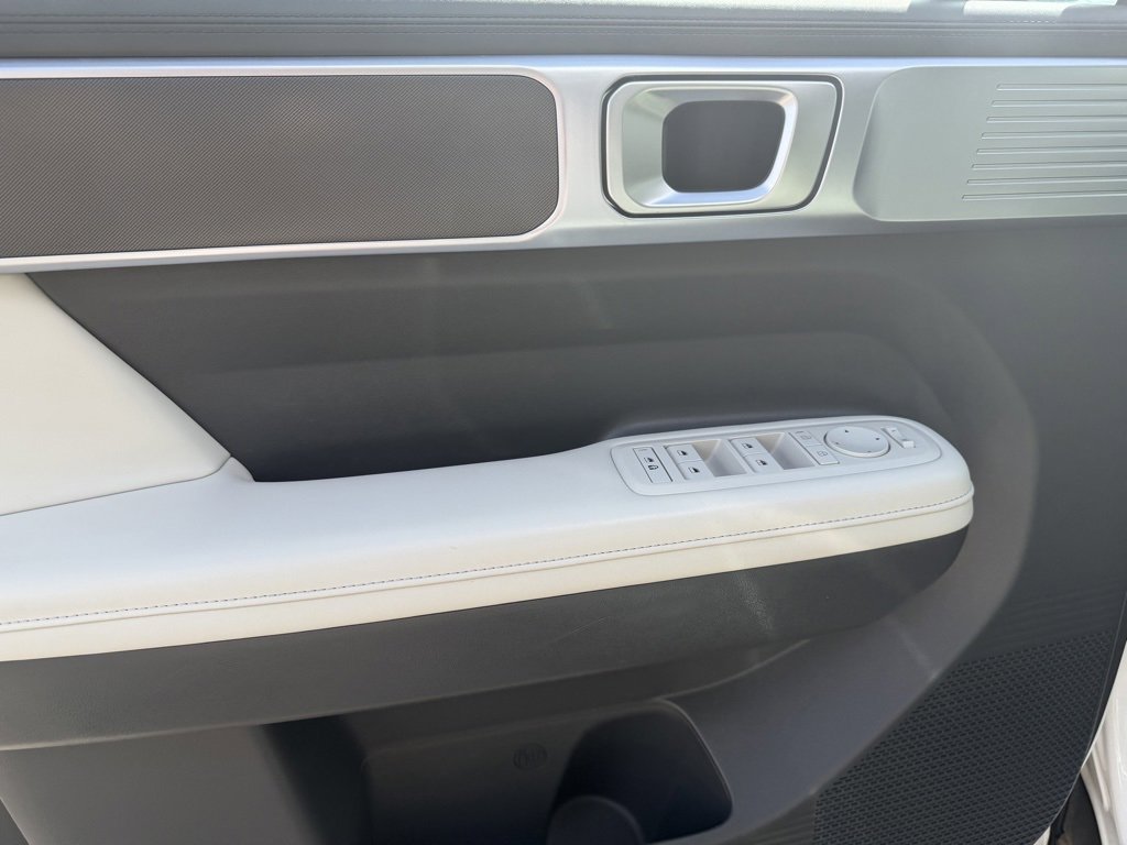 Used 2025 Hyundai Santa Fe SEL image 15