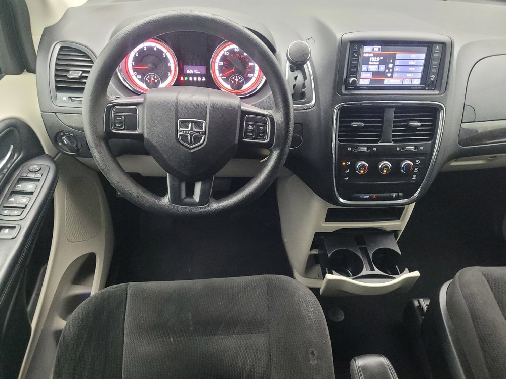 Used 2019 Dodge Grand Caravan SE FWD image 22