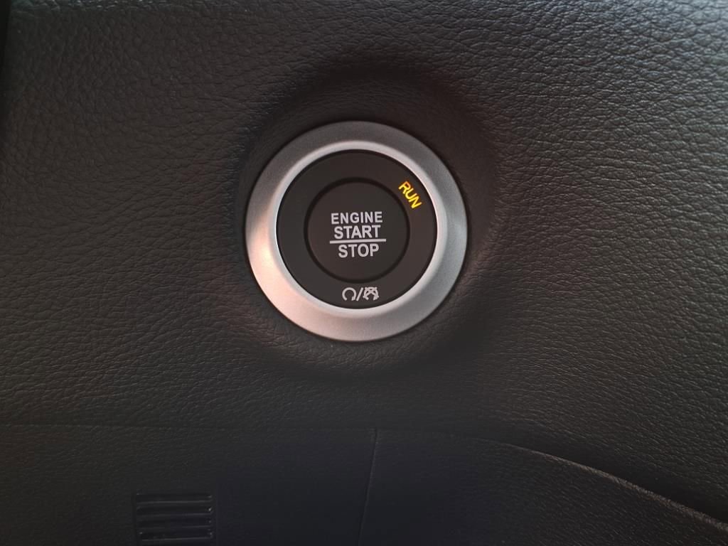 New 2025 Chrysler Pacifica Select image 22