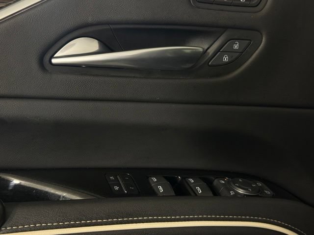 Used 2021 Cadillac Escalade Premium Luxury w/ LPO, Illumination Package AWD/4WD image 15