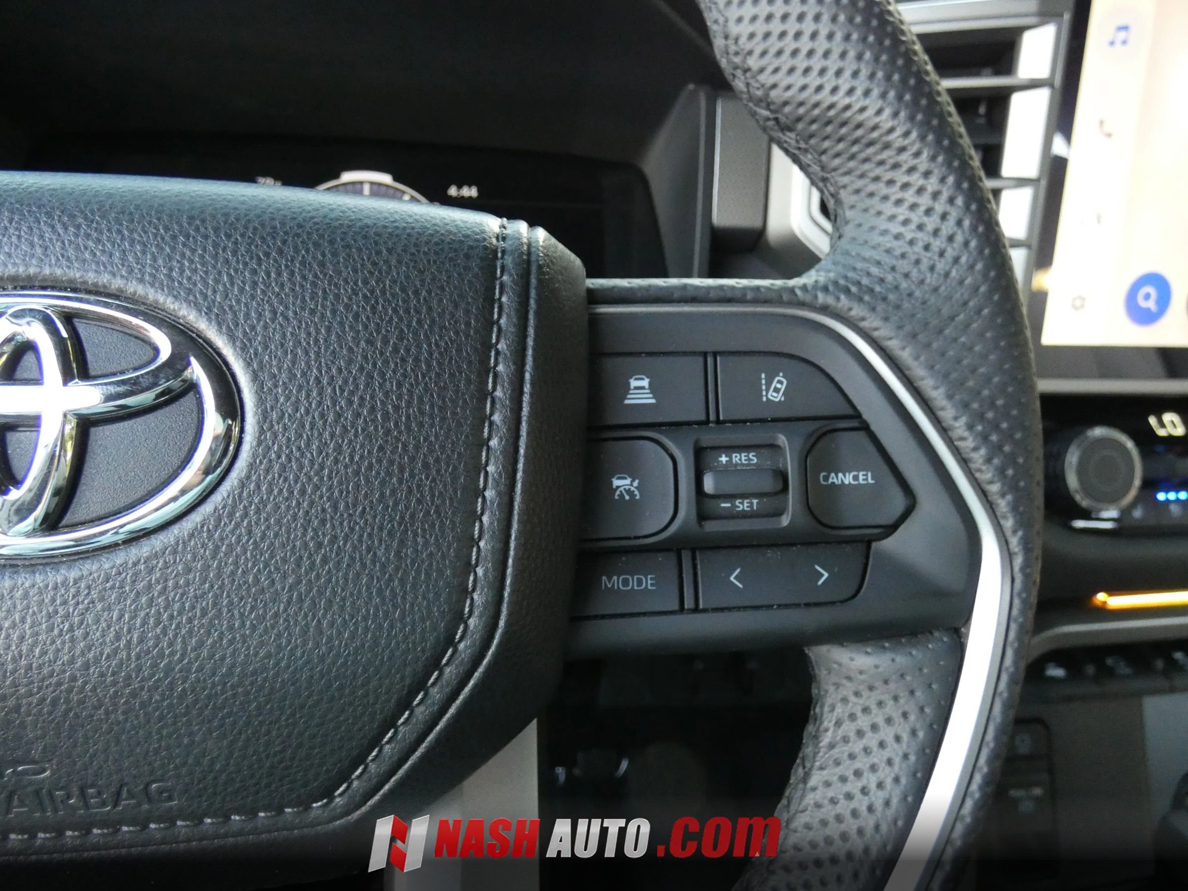 Used 2026 Toyota Tundra Limited AWD/4WD image 68