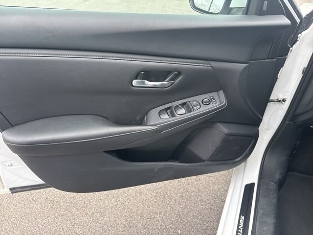 Used 2025 Nissan Sentra SV image 11