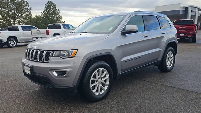 Used 2021 Jeep Grand Cherokee Laredo X image 4