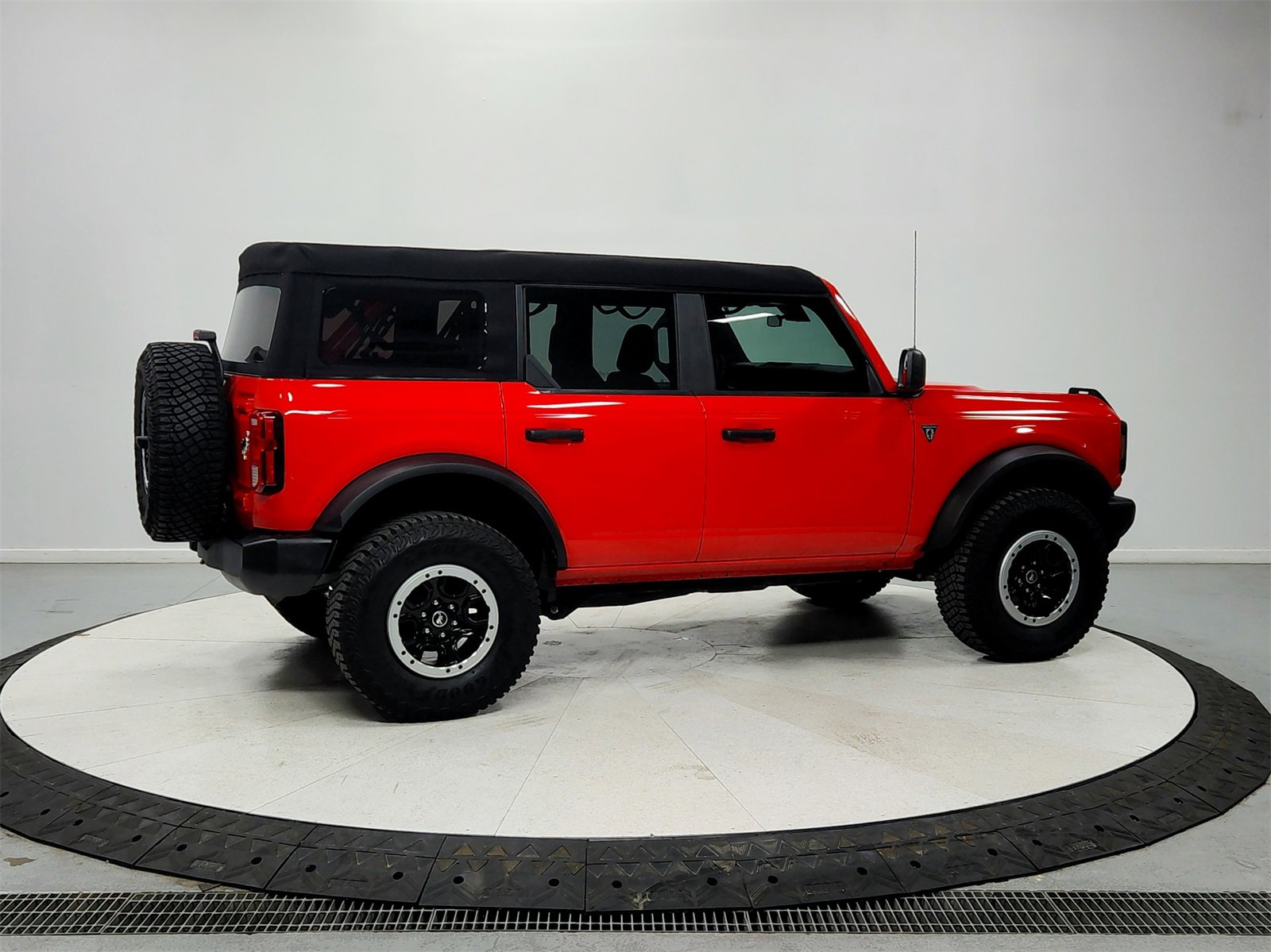 Used 2023 Ford Bronco 4-Door w/ Sasquatch Package image 7