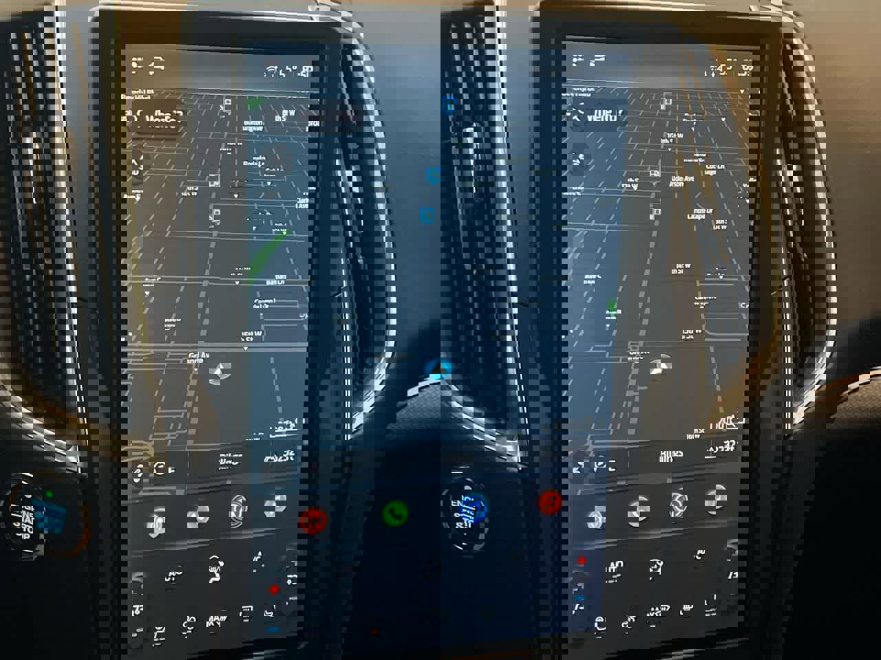 Used 2022 Ford Edge Titanium w/ Equipment Group 301A image 18