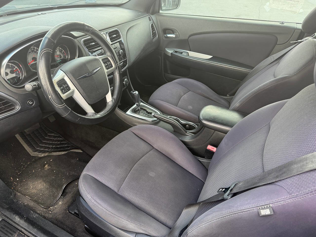 Used 2013 Chrysler 200 Touring image 11