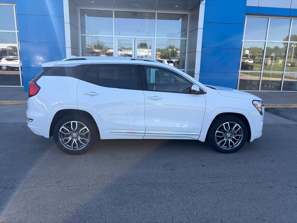 Used 2023 GMC Terrain Denali w/ Denali Premium Package