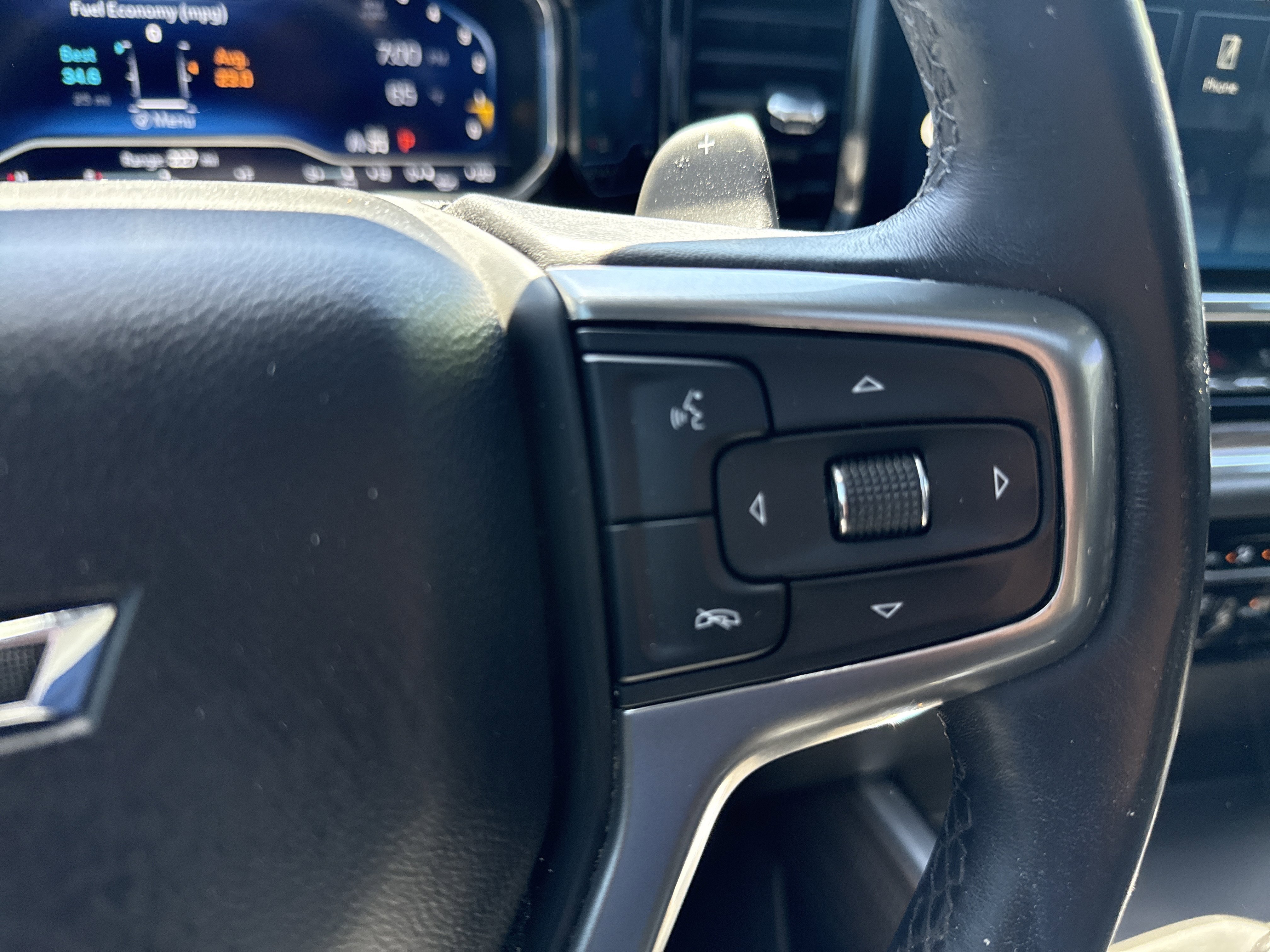Used 2022 Chevrolet Silverado 1500 LT Trail Boss w/ LT Trail Boss Premium Package AWD/4WD image 19