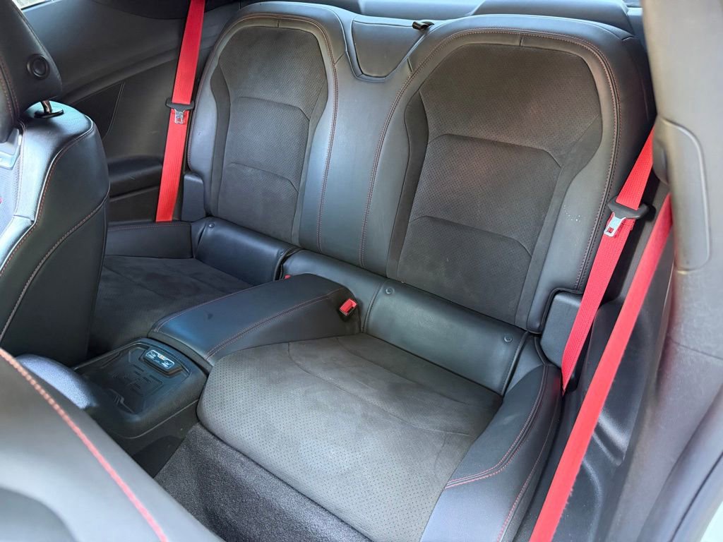 Used 2019 Chevrolet Camaro ZL1 RWD image 28