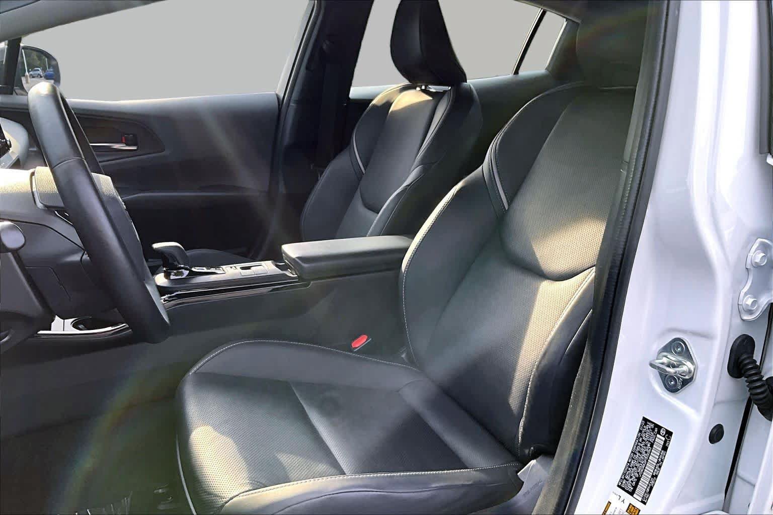 Used 2023 Toyota Prius Limited w/ Limited Premium Package AWD/4WD image 8