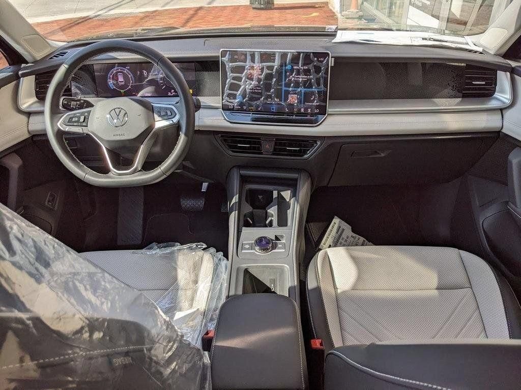 New 2026 Volkswagen Tiguan SE AWD/4WD image 14