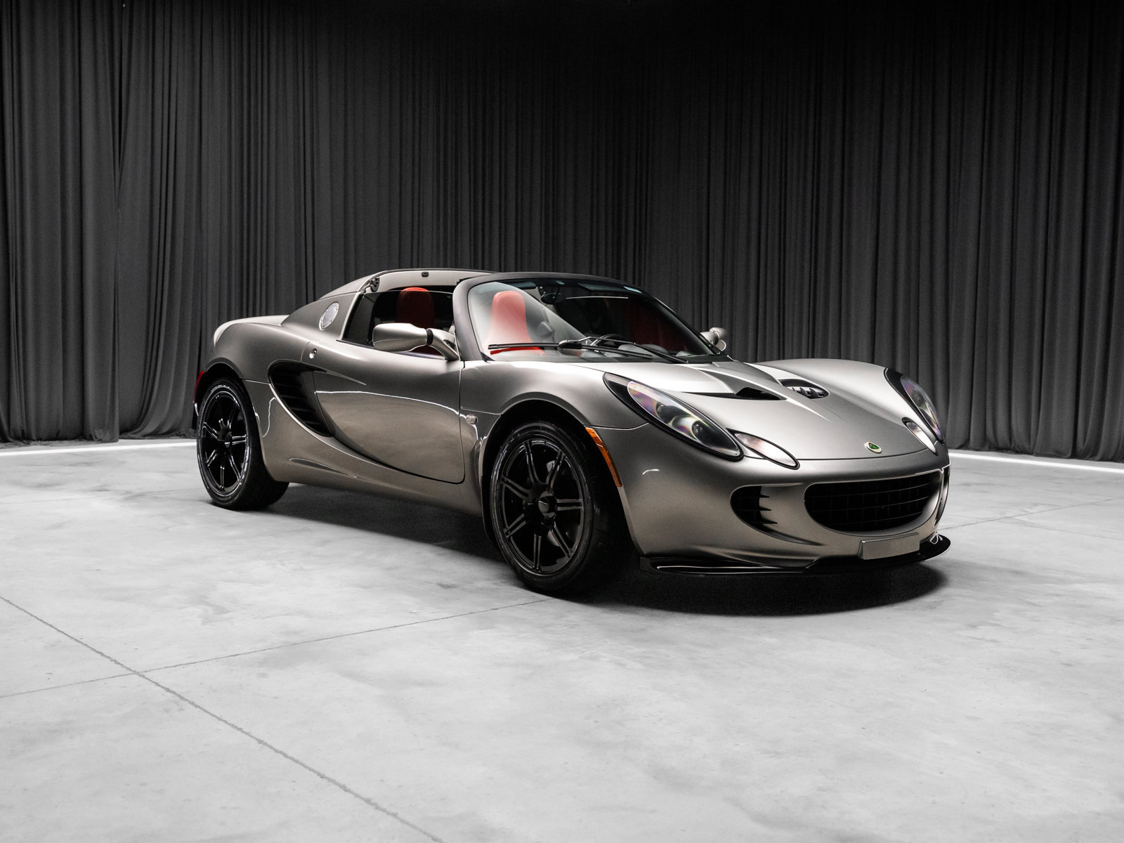 Used 2005 Lotus Elise RWD image 12