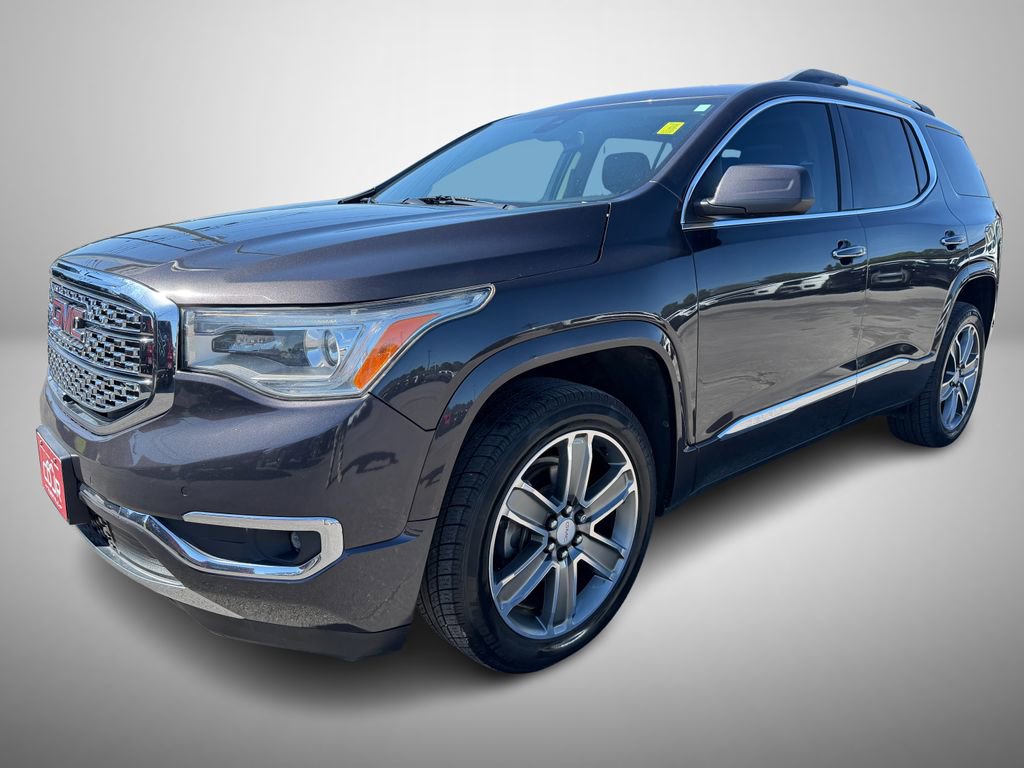 Used 2018 GMC Acadia Denali w/ Technology Package image 2