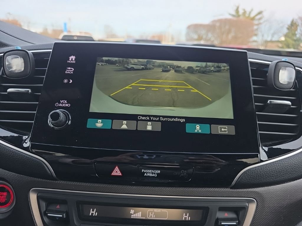 Used 2023 Honda Passport TrailSport image 16