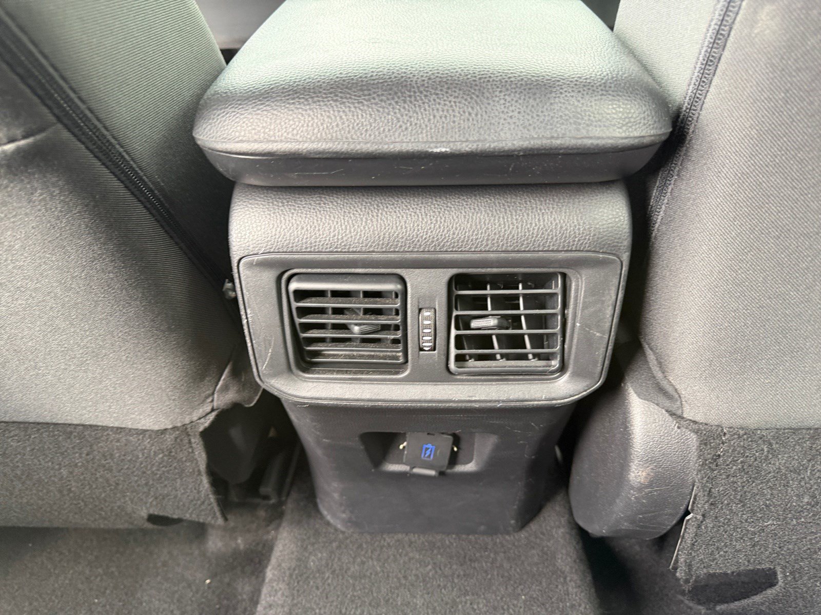 Certified 2023 Toyota RAV4 LE AWD/4WD image 30